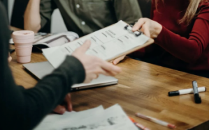 UPRAVNI UGOVOR daje mogućnost da i trenutni porezni dužnici iskoriste mjeru odgode plaćanja poreza i doprinosa budućeg razdoblja